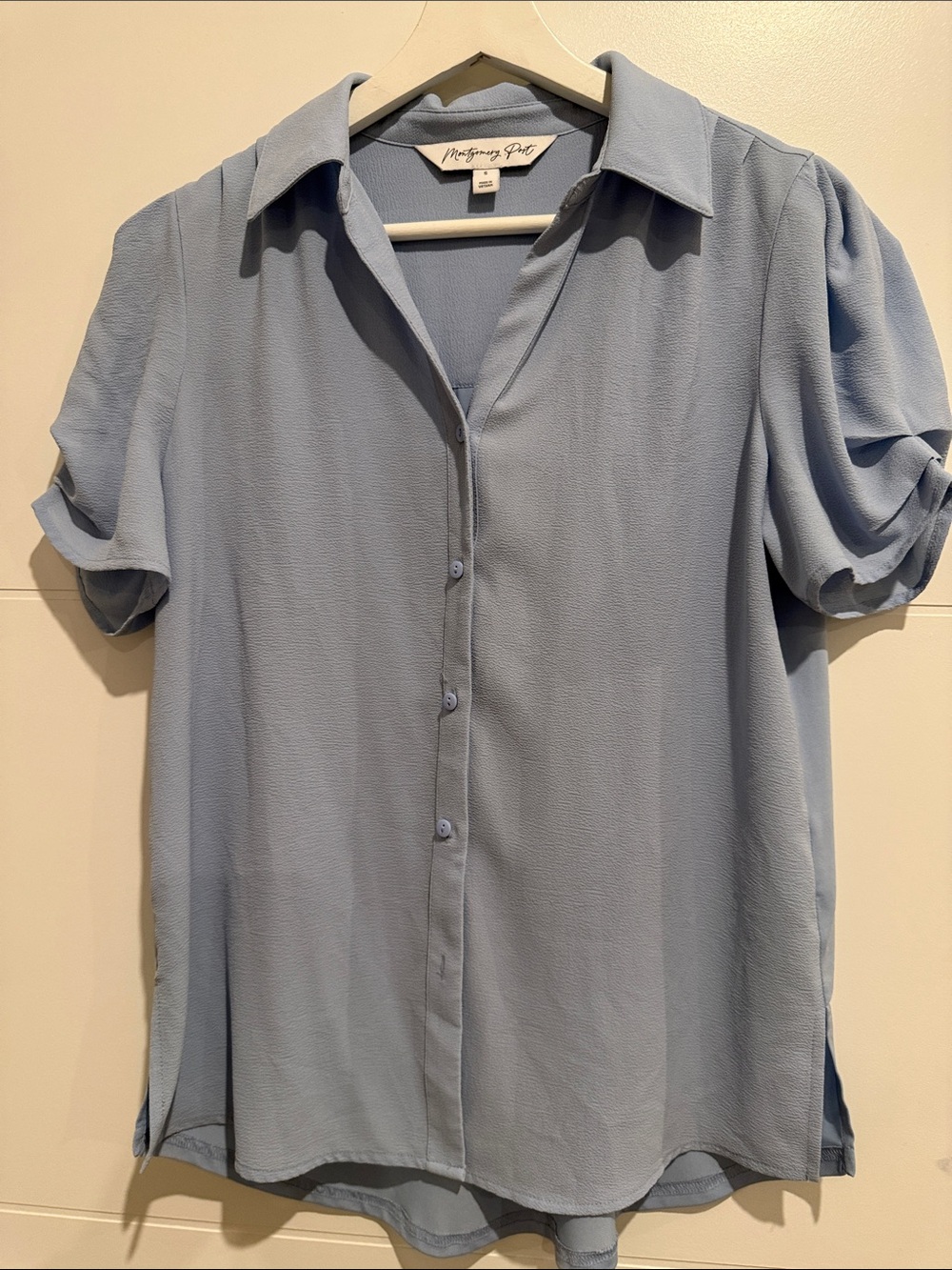 Montgomery Potts Blue Short Sleeve Button Down Blouse Size S